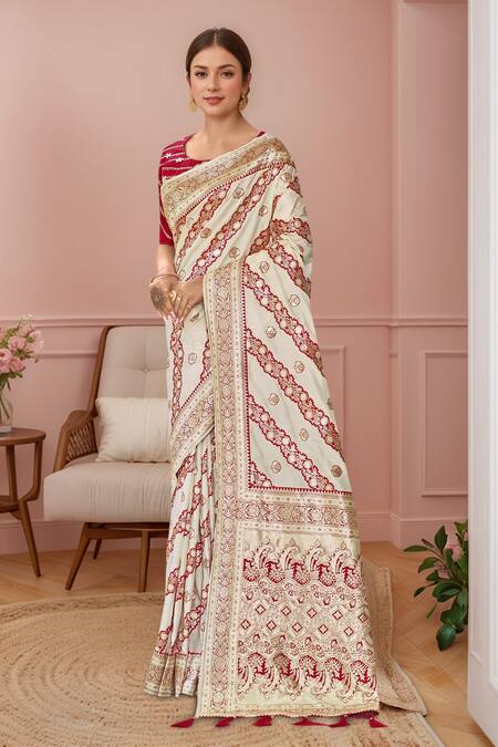 Naintara Bajaj White Georgette, Silk Embroidery, Sequins Round Floral Geometric Woven Saree Set Online at Aza Fashions Naintara Bajaj_White Georgette, Silk Embroidery, Sequins Round Floral Geometric Woven Saree Set _Online_at_Aza_Fashions