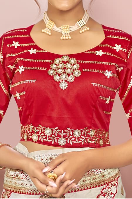 Shop Naintara Bajaj White Georgette, Silk Embroidery, Sequins Round Floral Geometric Woven Saree Set Online at Aza Fashions Shop_Naintara Bajaj_White Georgette, Silk Embroidery, Sequins Round Floral Geometric Woven Saree Set _Online_at_Aza_Fashions