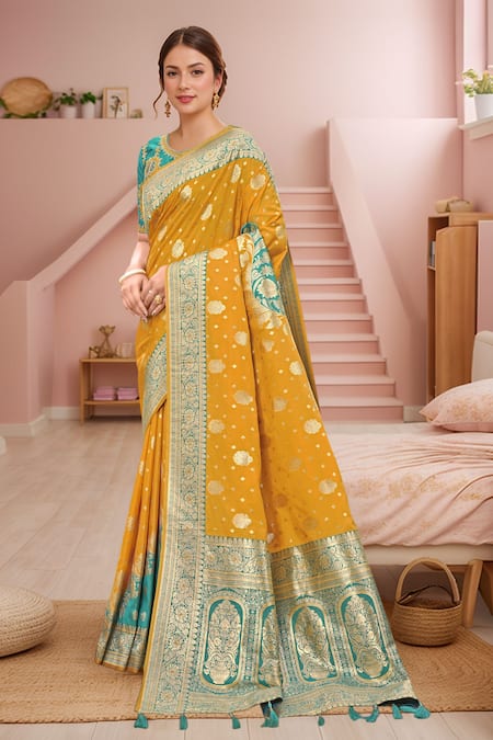 Naintara Bajaj Green Silk Sequins, Embroidery Round Neck Floral Woven Saree And Blouse Online at Aza Fashions Naintara Bajaj_Green Silk Sequins, Embroidery Round Neck Floral Woven Saree And Blouse _Online_at_Aza_Fashions