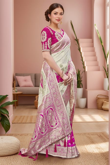 Buy_Naintara Bajaj_Pink Silk Embroidery, Zari Round Neck Floral Woven Banarasi Saree And Blouse _Online_at_Aza_Fashions