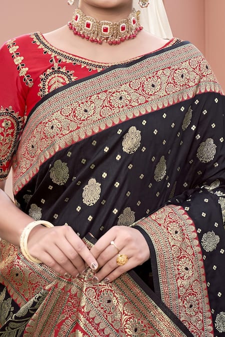 Shop Naintara Bajaj Red Silk Embroidery, Zari Round Neck Black Floral Woven Banarasi Saree Set Online at Aza Fashions Shop_Naintara Bajaj_Red Silk Embroidery, Zari Round Neck Black Floral Woven Banarasi Saree Set _Online_at_Aza_Fashions