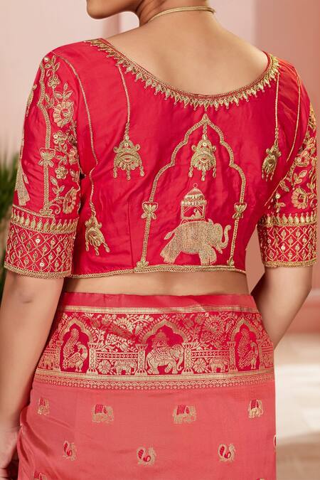 Shop Naintara Bajaj Red , Organza Sequins, Palatial Woven Pink Saree And Blouse Set Shop_Naintara Bajaj_Red , Organza Sequins, Palatial Woven Pink Saree And Blouse Set