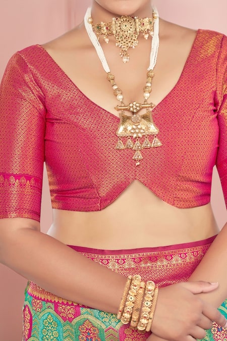 Shop Naintara Bajaj Pink Brocade, Silk Embroidery V-neck Mughal Woven Saree And Blouse Set Shop_Naintara Bajaj_Pink Brocade, Silk Embroidery V-neck Mughal Woven Saree And Blouse Set