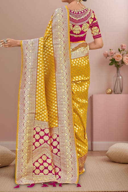 Naintara Bajaj Floral Butti Woven Saree & Embroidered Blouse 