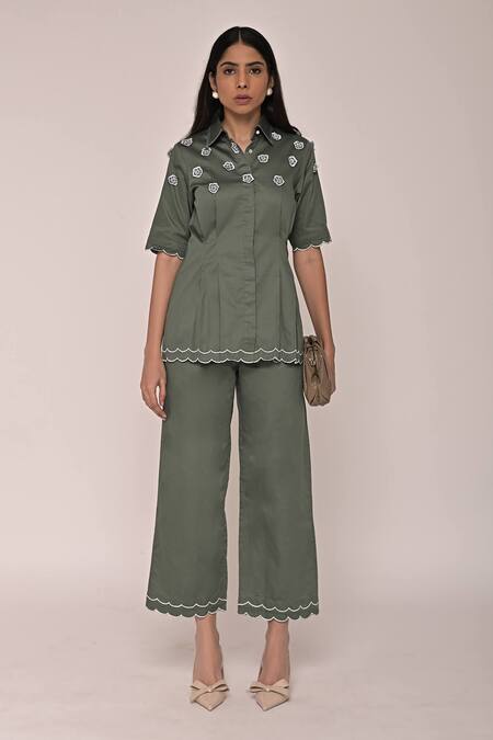 Escape By Aishwarya_Green Cotton Satin Embroidery Collared Floral Shirt _Online_at_Aza_Fashions