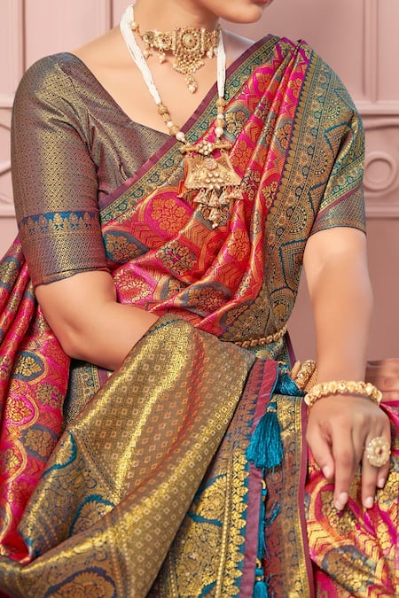 Buy_Naintara Bajaj_Pink Silk, Brocade Embroidery V-neck Floral Mughal Woven Saree And Blouse Set 