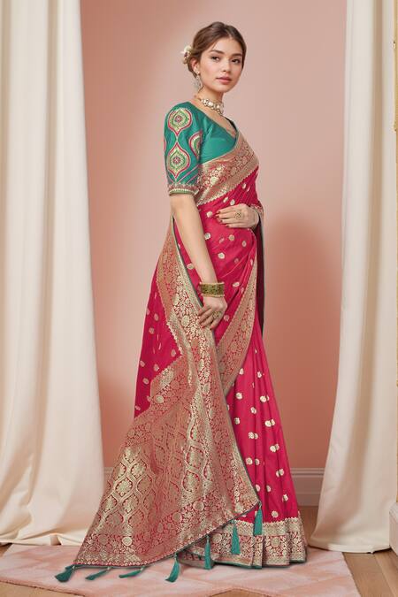 Buy_Naintara Bajaj_Pink Georgette, Silk Embroidery V-neck Bloom Woven Saree Set With Blouse_Online_at_Aza_Fashions