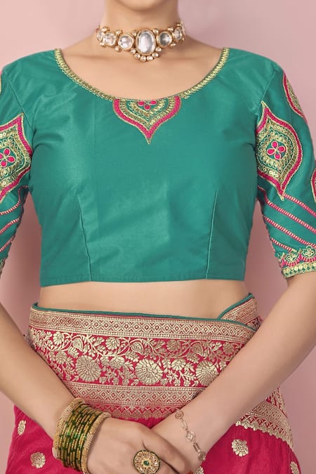 Buy_Naintara Bajaj_Pink Georgette, Silk Embroidery V-neck Bloom Woven Saree Set With Blouse