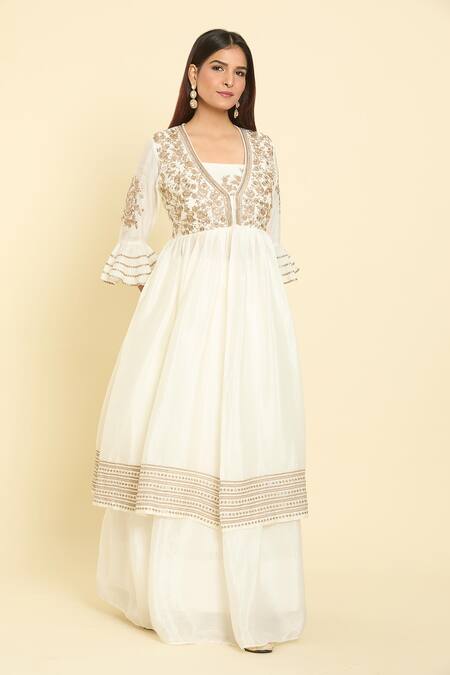 Naintara Bajaj Off White Chinon, Lining Shantoon Sequin, Thread Floral Embroidered Skirt Set Online at Aza Fashions Naintara Bajaj_Off White Chinon, Lining Shantoon Sequin, Thread Floral Embroidered Skirt Set _Online_at_Aza_Fashions