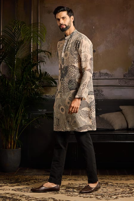 Shop_Diyarajvvir_Beige Organza, Cotton Abstract Floral Print Kurta Set _at_Aza_Fashions