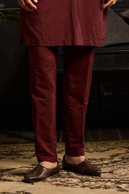 Diyarajvvir Maroon Cotton, Silk Mirrors, Zari Embroidered Kurta Set Online at Aza Fashions Diyarajvvir_Maroon Cotton, Silk Mirrors, Zari Embroidered Kurta Set _Online_at_Aza_Fashions