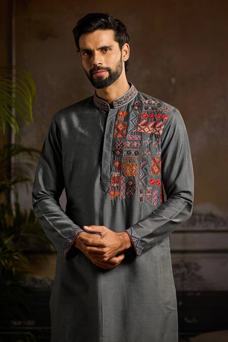 Diyarajvvir Grey Cotton Silk Geometric, Thread Tribal Embroidered Kurta With Pant Online at Aza Fashions Diyarajvvir_Grey Cotton Silk Geometric, Thread Tribal Embroidered Kurta With Pant _Online_at_Aza_Fashions