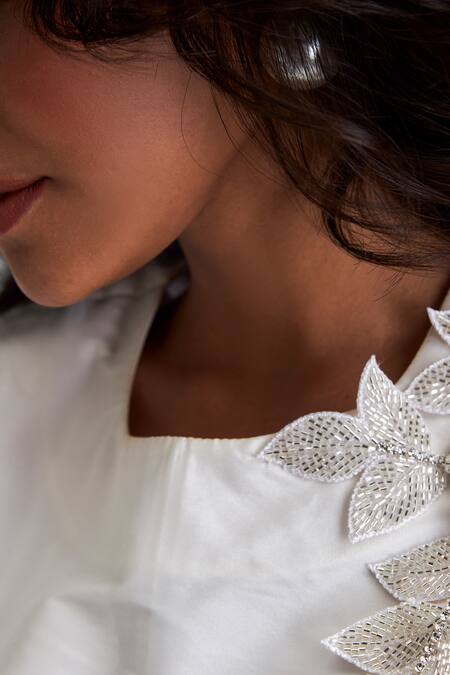 Shop Deepika Arora White Tafetta Swarovski Round Embroidered Tiered Hem Dress Online at Aza Fashions Shop_Deepika Arora_White Tafetta Swarovski Round Embroidered Tiered Hem Dress _Online_at_Aza_Fashions