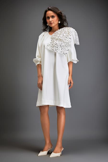 Deepika Arora_White Polyester Round Neck 3d Work Embellished Dress _at_Aza_Fashions