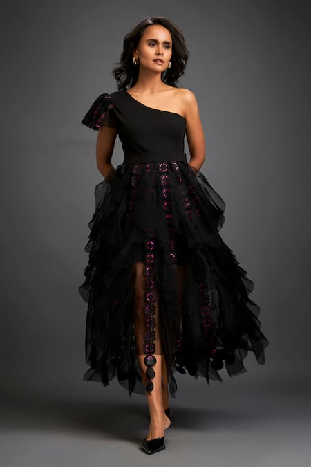 Deepika Arora_Black Net 3d Geometric One Shoulder Top With Applique Tiered Tulle Skirt _at_Aza_Fashions