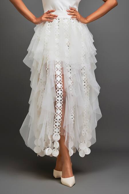 Deepika Arora White Net Tiered Tulle Skirt With 3d Applique Online at Aza Fashions Deepika Arora_White Net Tiered Tulle Skirt With 3d Applique _Online_at_Aza_Fashions
