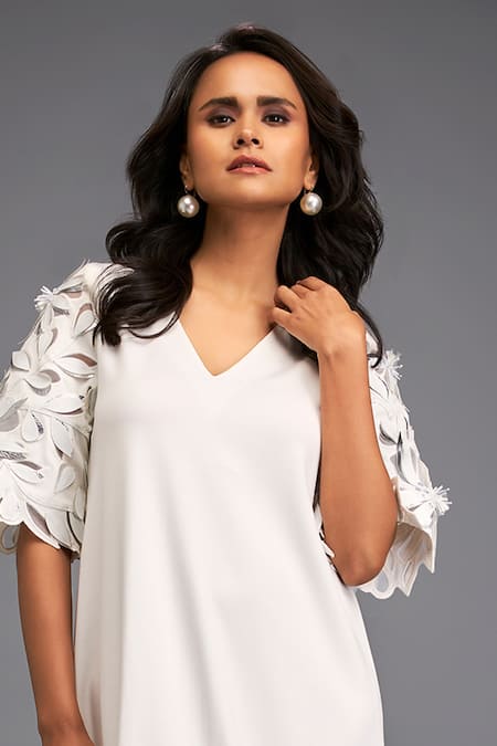 Deepika Arora White Pashmina Applique V-neck Floral Leaf Ruffle Dress at Aza Fashions Deepika Arora_White Pashmina Applique V-neck Floral Leaf Ruffle Dress _at_Aza_Fashions