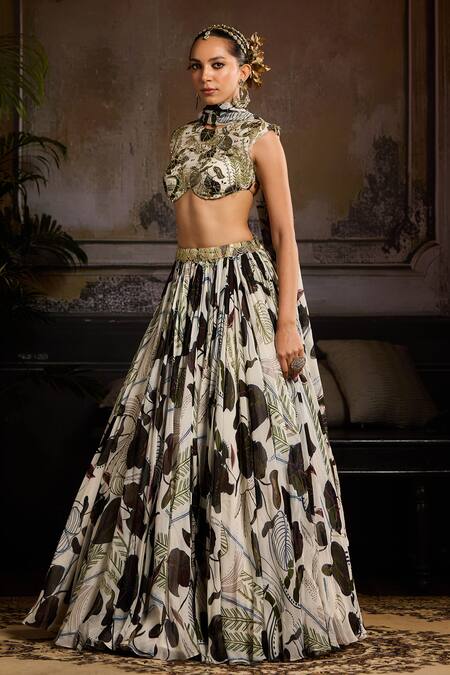 Buy Diyarajvvir White Organza, Linen Embroidery Round Neck Leaf Print And Embellished Lehenga Set Online at Aza Fashions Buy_Diyarajvvir_White Organza, Linen Embroidery Round Neck Leaf Print And Embellished Lehenga Set _Online_at_Aza_Fashions