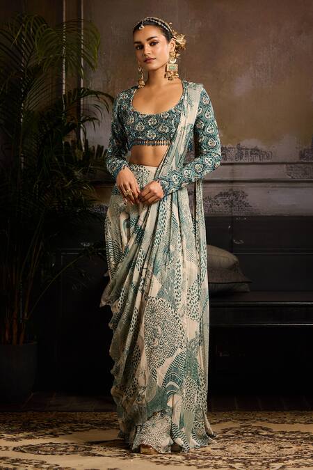 Diyarajvvir Beige Crepe, Georgette, Lining Shantoon Print Pre-draped Saree With Blouse Online at Aza Fashions Diyarajvvir_Beige Crepe, Georgette, Lining Shantoon Print Pre-draped Saree With Blouse _Online_at_Aza_Fashions