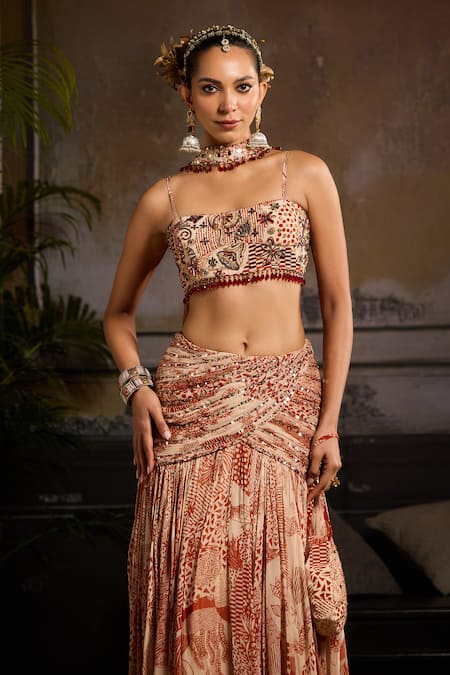 Diyarajvvir Beige Crepe, Georgette, Linen Gulbahar Print Ruched Waist Lehenga Set Online at Aza Fashions Diyarajvvir_Beige Crepe, Georgette, Linen Gulbahar Print Ruched Waist Lehenga Set _Online_at_Aza_Fashions