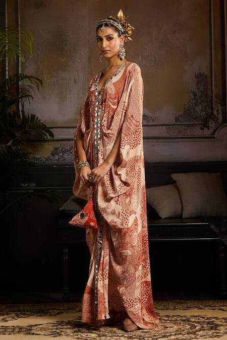 Buy Diyarajvvir Beige Crepe Gulbahar V Neck Print Kaftan With Potli Bag Online at Aza Fashions Buy_Diyarajvvir_Beige Crepe Gulbahar V Neck Print Kaftan With Potli Bag _Online_at_Aza_Fashions