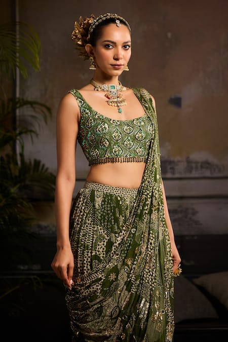 Buy_Diyarajvvir_Green Crepe, Georgette Beads, Mirrors, Printed Tiered Skirt Saree With Blouse _Online_at_Aza_Fashions