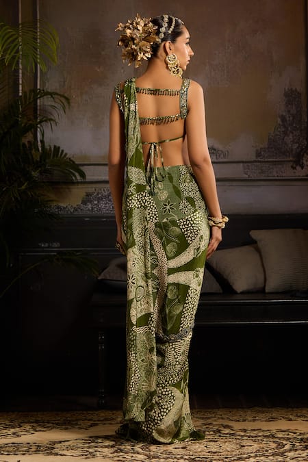 Diyarajvvir Abstract Jaal Printed Skirt Saree Set 