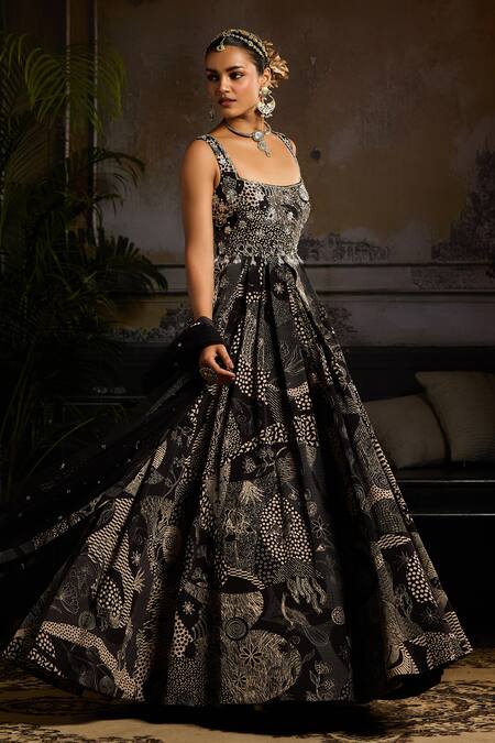 Buy Diyarajvvir Black Crepe, Linen Beads, Sequins, Chains Abstract Jaal Print Anarkali And Dupatta Online at Aza Fashions Buy_Diyarajvvir_Black Crepe, Linen Beads, Sequins, Chains Abstract Jaal Print Anarkali And Dupatta _Online_at_Aza_Fashions