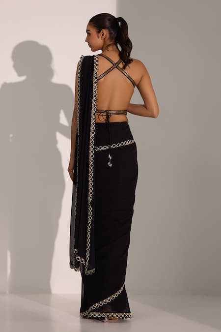 Nitisha Kashyap Official Scallop Border Embroidered Pre-Draped Saree With Blouse 