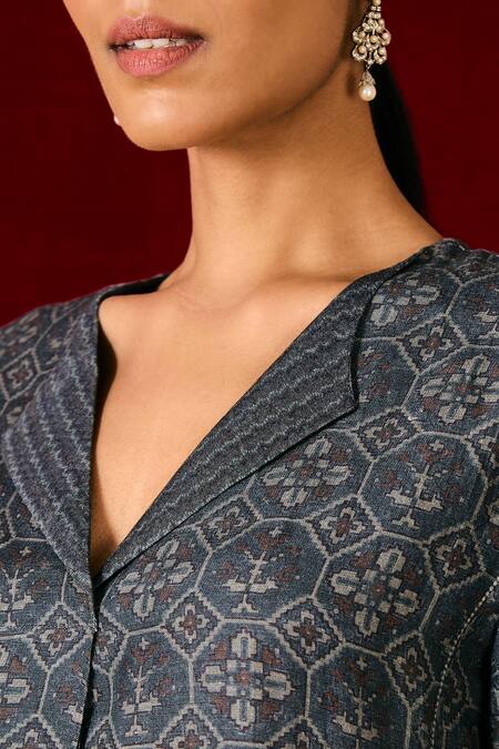 Buy_Sue Mue_Gray Linen Collared Geometric Print Top And Pant Set _Online_at_Aza_Fashions