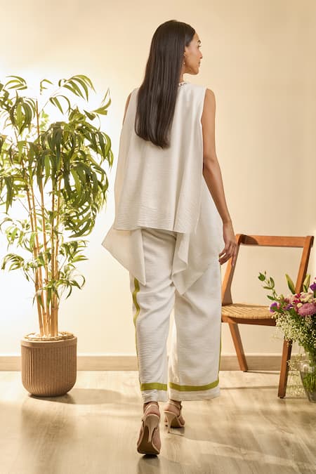 Babita Malkani White Linen Embroidery Round Neck Mosaic Floral Tunic And Pant Set Online at Aza Fashions Babita Malkani_White Linen Embroidery Round Neck Mosaic Floral Tunic And Pant Set _Online_at_Aza_Fashions