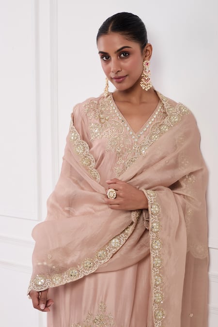 Neha Khullar Pink Modal Satin, Dupion Silk, Organza, Lining Embroidered Kurta Set Online at Aza Fashions Neha Khullar_Pink Modal Satin, Dupion Silk, Organza, Lining Embroidered Kurta Set _Online_at_Aza_Fashions