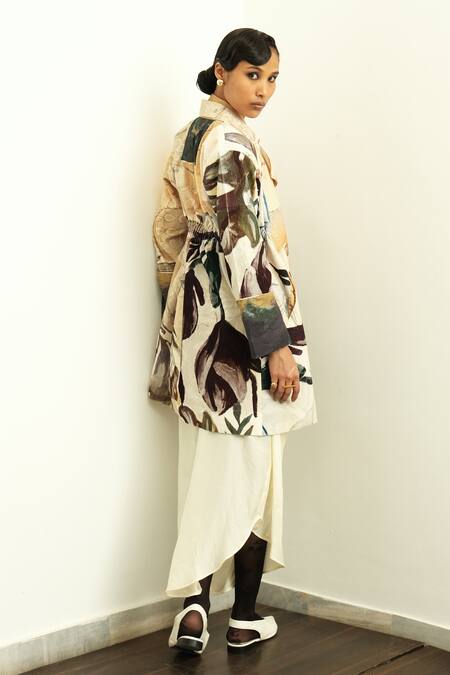 OFRIDA Multi Color Corduroy Floral Collar Ambiflora Printed Jacket at Aza Fashions OFRIDA_Multi Color Corduroy Floral Collar Ambiflora Printed Jacket_at_Aza_Fashions