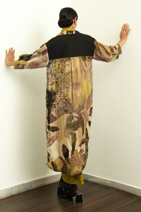 Shop OFRIDA Multi Color Dress Raw , Jacket Gajji Tropizeylo Print Trench With at Aza Fashions Shop_OFRIDA_Multi Color Dress Raw , Jacket Gajji Tropizeylo Print Trench With_at_Aza_Fashions