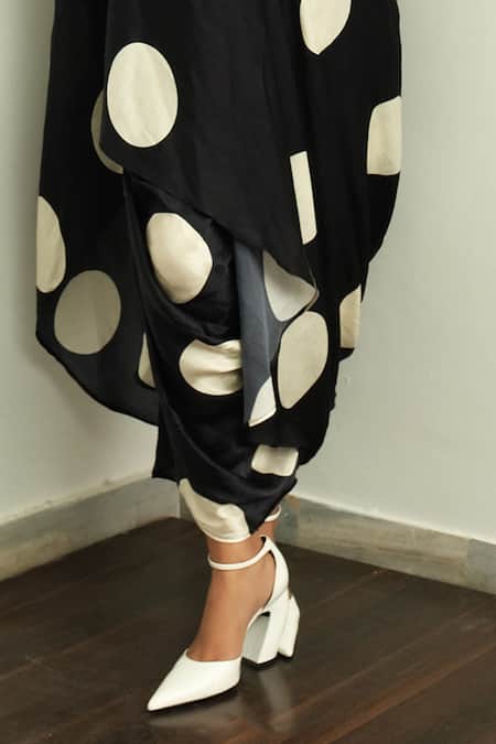 Buy OFRIDA Beige Gajji Silk Polka Dot Print Draped Skirt Online at Aza Fashions Buy_OFRIDA_Beige Gajji Silk Polka Dot Print Draped Skirt _Online_at_Aza_Fashions