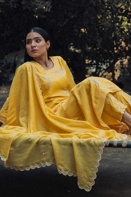 Buy_Tilsim By Sagarika Mehrotra_Yellow Shantoon, Mal Chanderi Phool U Neck Anala Embroidered Kurta Pant Set _Online_at_Aza_Fashions