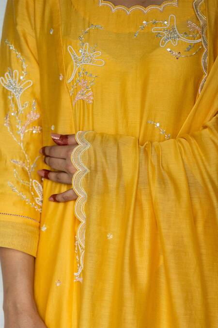Shop_Tilsim By Sagarika Mehrotra_Yellow Shantoon, Mal Chanderi Phool U Neck Anala Embroidered Kurta Pant Set _Online_at_Aza_Fashions