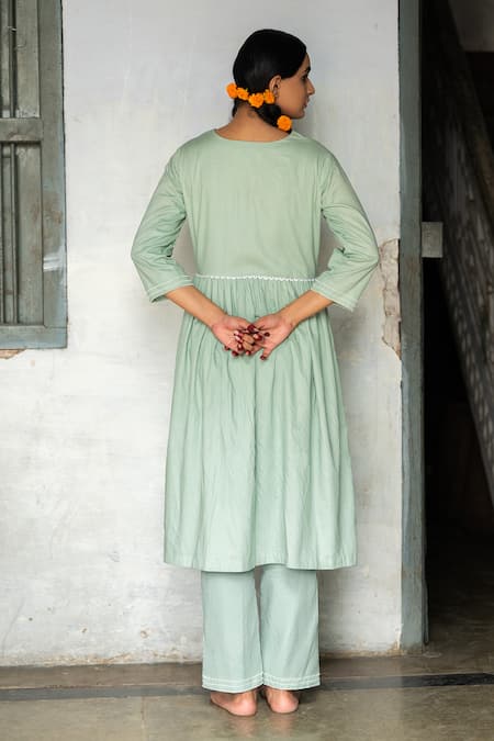 Tilsim By Sagarika Mehrotra Avni Motif Embroidered Side Gathered Kurta Set 