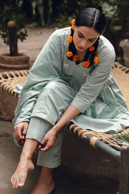 Buy_Tilsim By Sagarika Mehrotra_Green Mul Cotton Motif V Neck Avni Embroidered Side Gathered Kurta Set _Online_at_Aza_Fashions