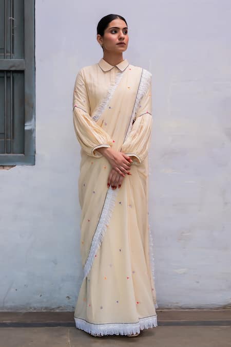 Tilsim by Sagarika Mehrotra Beige Mal Chanderi Embroidery Ditsy Motif Collar Neck Saree And Blouse Set 