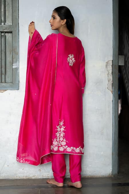 Tilsim By Sagarika Mehrotra Saanvi Rosette Embroidered Kurta Pant Set 