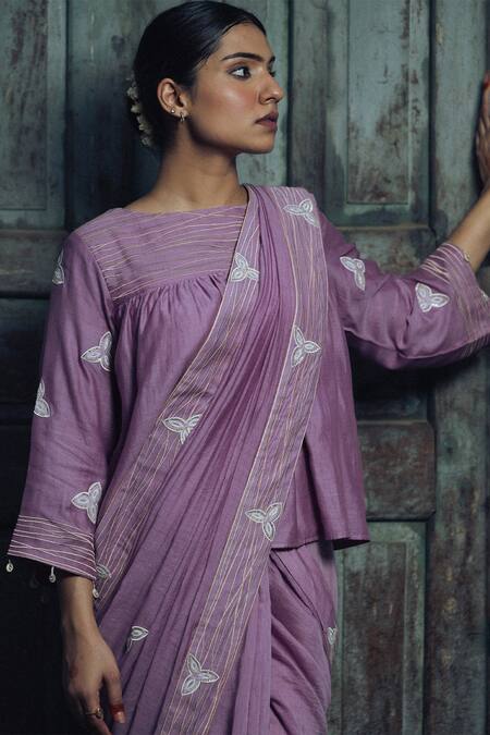 Tilsim By Sagarika Mehrotra_Purple Organza, Mul Chanderi Floral Vaidehi Embroidered Saree With Blouse _Online_at_Aza_Fashions