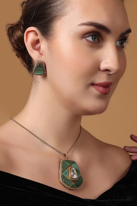 Dugran By Dugristyle Sabzratna Prism Pendant Necklace Set 