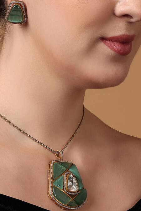Buy_Dugran By Dugristyle_Gold Plated Pearls, Natural Stones, Sabzratna Prism Pendant Necklace Set _Online_at_Aza_Fashions