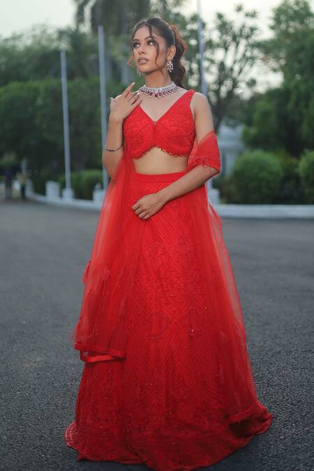 Swati Wadhwani Couture_Red Silk, Net Embroidery V-neck Floral Hand Lehenga Set _at_Aza_Fashions
