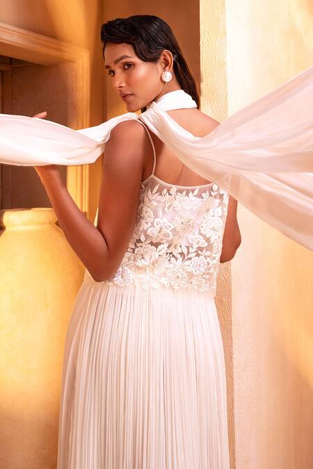 Shop Maisolos Ivory Net, Georgette Embroidery Square Neck Bloom Thread Lehenga Set Online at Aza Fashions Shop_Maisolos_Ivory Net, Georgette Embroidery Square Neck Bloom Thread Lehenga Set _Online_at_Aza_Fashions