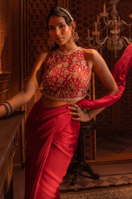 Shop_Maisolos_Red Net, Georgette Phool Halter Neck Plain Pre-draped Saree Set _Online_at_Aza_Fashions