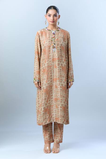 Anamika Khanna Beige Cotton Beads, Sequins Round Neck Geometric Print Kurta Set Online at Aza Fashions Anamika Khanna_Beige Cotton Beads, Sequins Round Neck Geometric Print Kurta Set _Online_at_Aza_Fashions