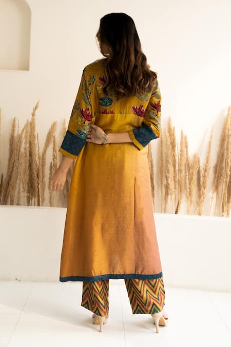 Meghna Panchmatia Floral Pattern Yoke Kurta Set 