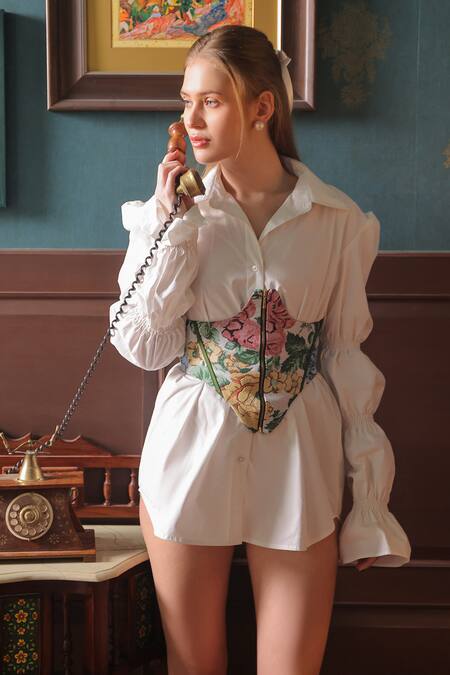 Shop Label Muslin White Cotton, Canvas Floral Shirt Collar Solid With Pattern Corset Online at Aza Fashions Shop_Label Muslin_White Cotton, Canvas Floral Shirt Collar Solid With Pattern Corset _Online_at_Aza_Fashions